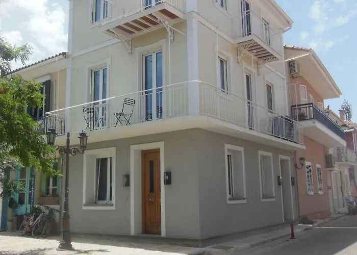 Verani Lefkas Town * Lefkada City