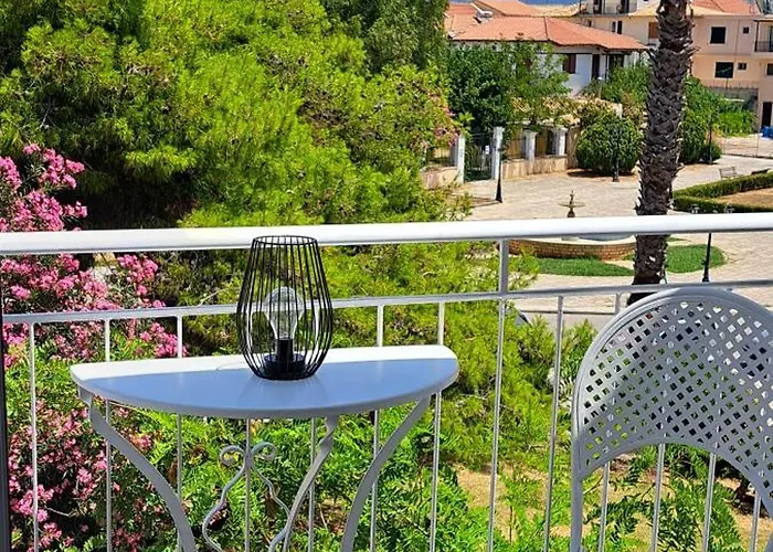 Verani Lefkas Town Apartment